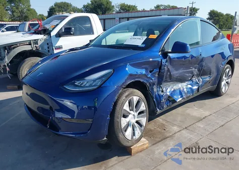 2022 Tesla Model Y Long Range Dual Motor All-Wheel Drive z USA, uszkodzony, nr VIN 7SAYGDEE9NA004485